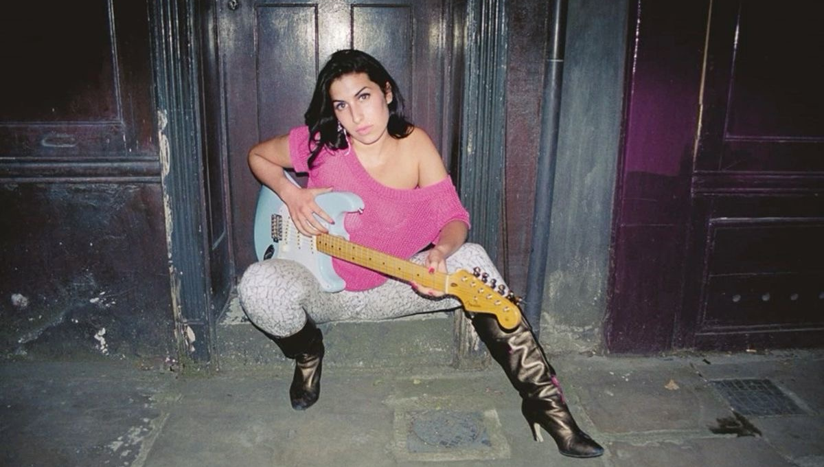 Frank: El debut brutalmente honesto de Amy Winehouse